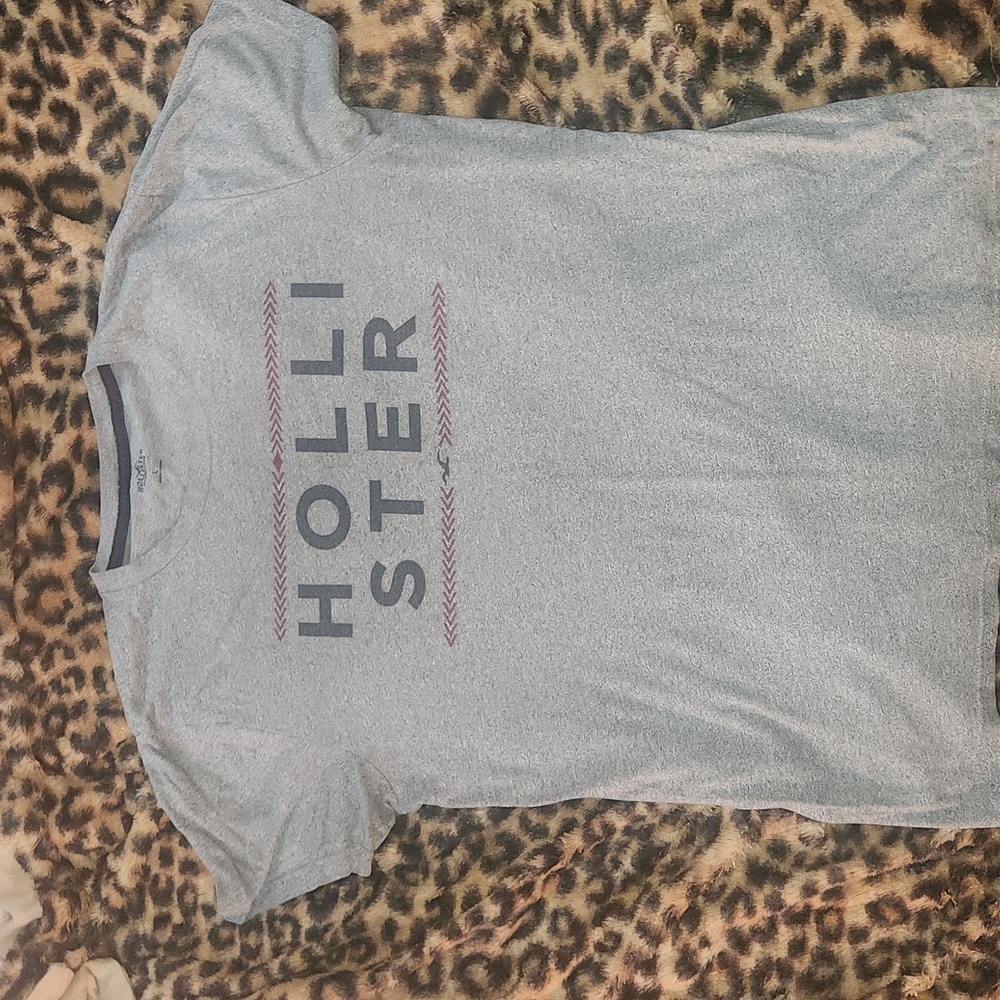 Hollister gray logo shirt size large